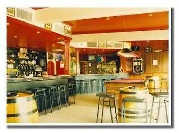 Nightcap At Queens Beach Hotel Bowen Australia