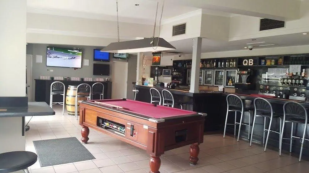 Nightcap At Queens Beach Hotel Bowen